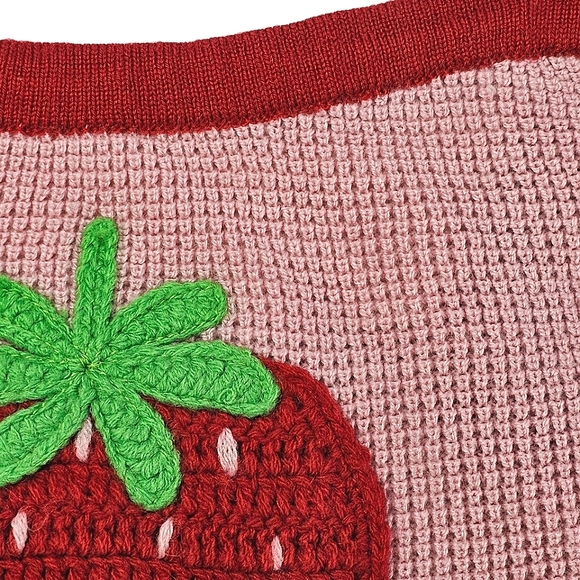 Sweet Society Embriodered Strawberry Woven Knit Sweater Tank Top Size M - Picture 11 of 11
